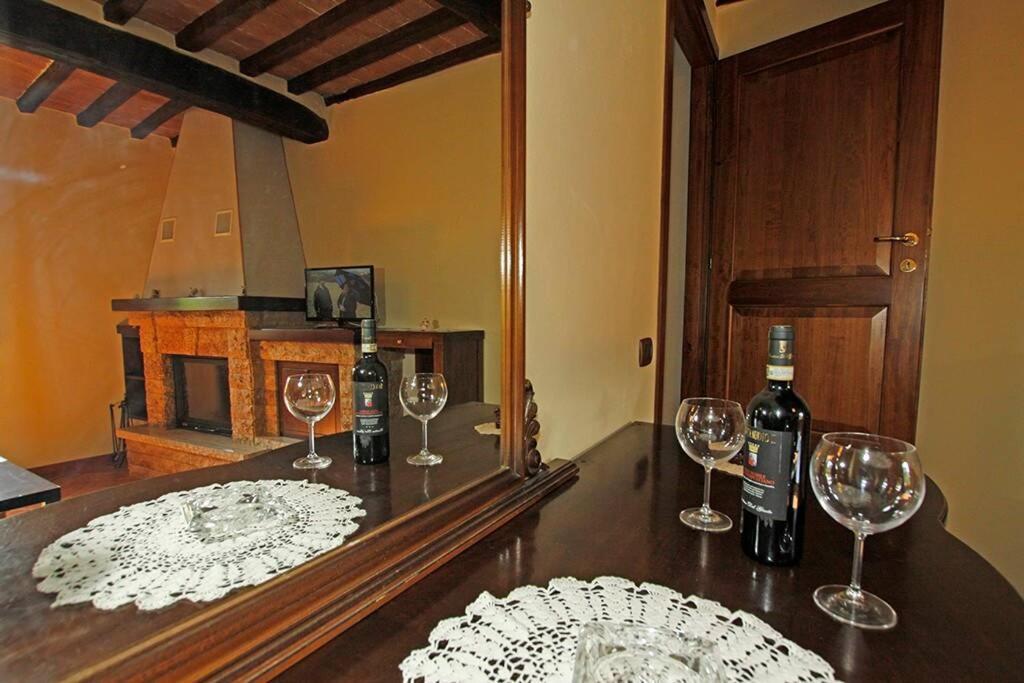 הוילה Palazzina  Tower Caratteristico In Pietra מראה חיצוני תמונה
