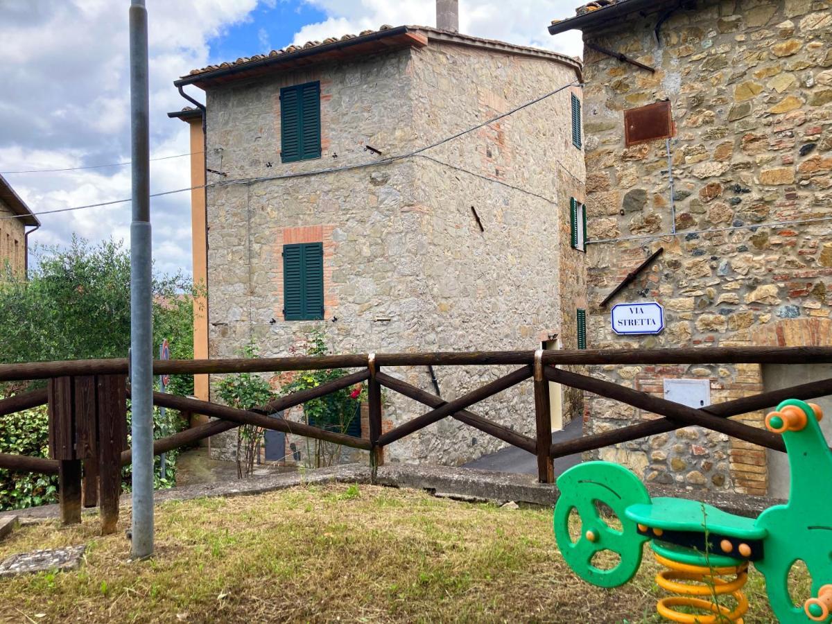 הוילה Palazzina  Tower Caratteristico In Pietra מראה חיצוני תמונה