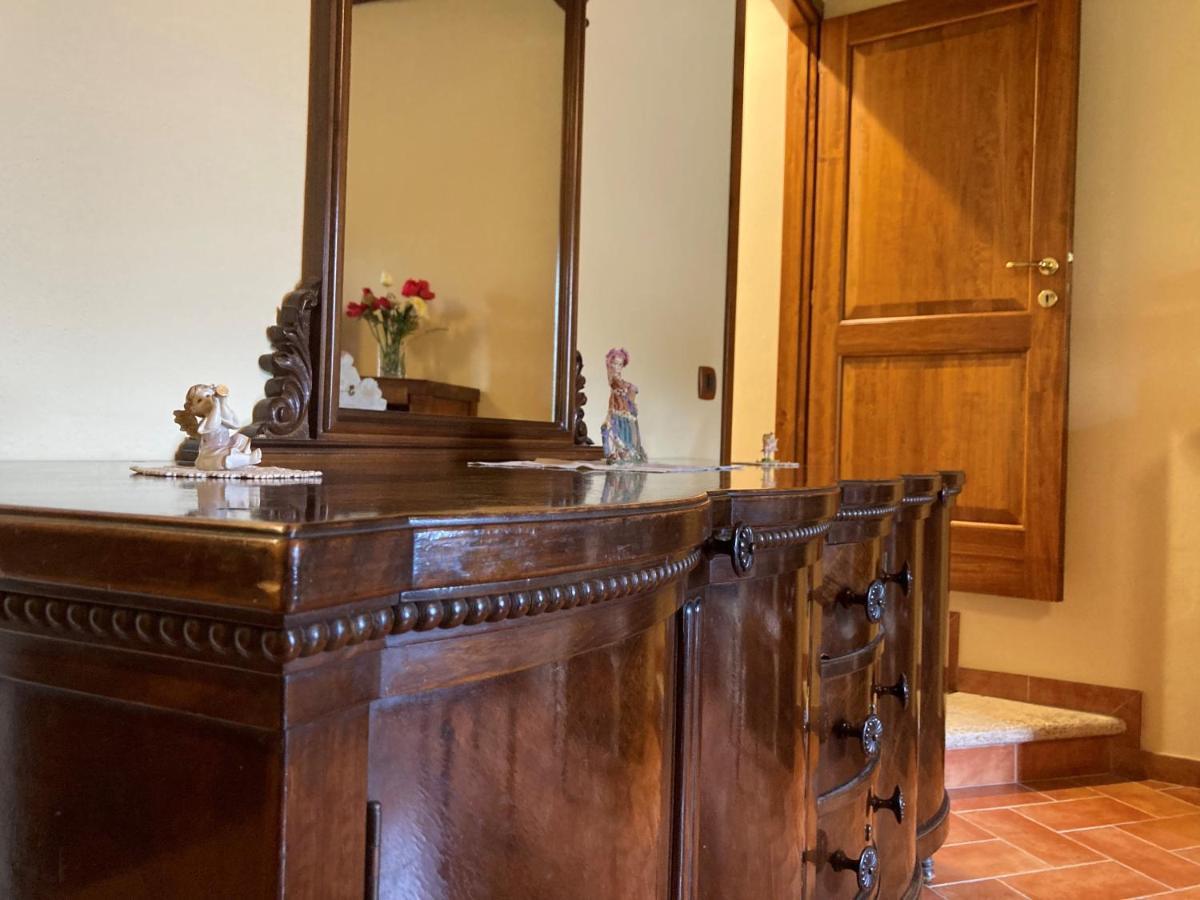 הוילה Palazzina  Tower Caratteristico In Pietra מראה חיצוני תמונה